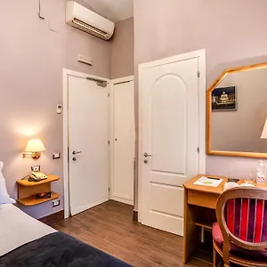 rezervați aici